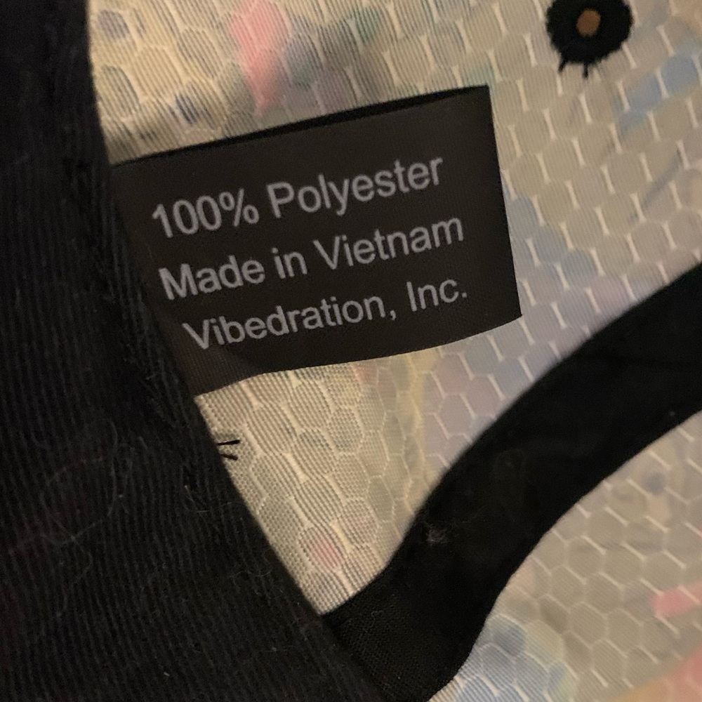 VIBEDRATION Sloth Hat - Picture 4 of 8